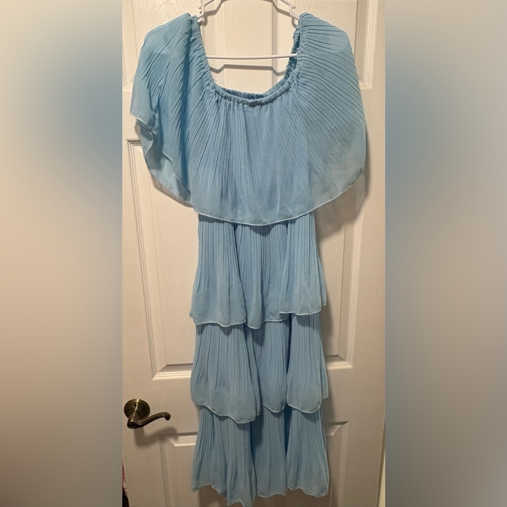 Charming Blue  Dress
Off the shoulder or can be worn on the shoulder